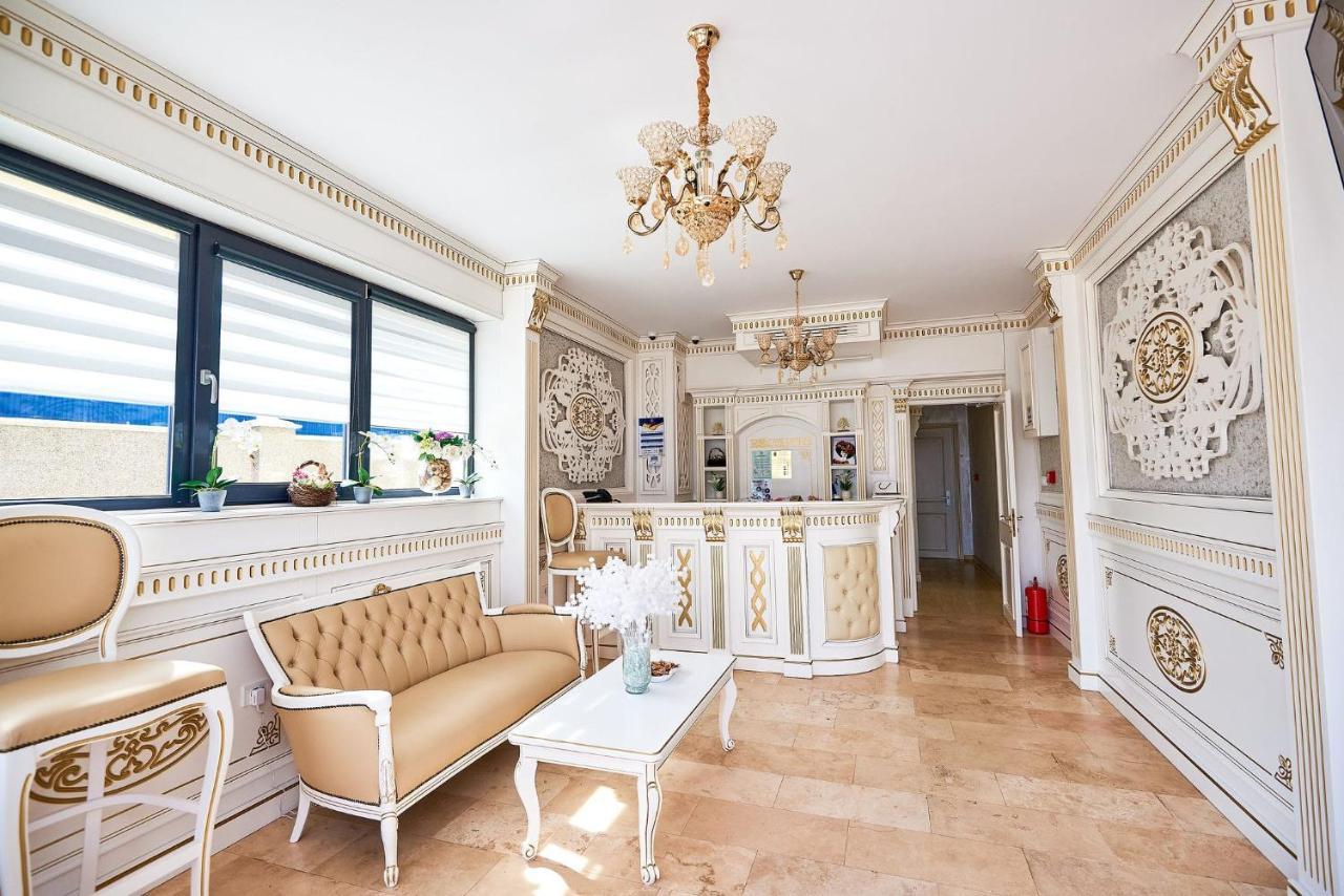 Hotel Adriano Brăila Exteriér fotografie