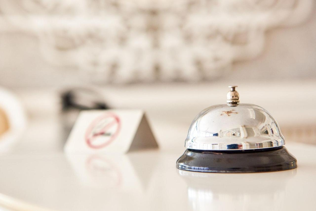 Hotel Adriano Brăila Exteriér fotografie